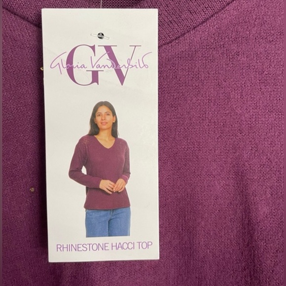 84. NWT Gloria Vanderbilt Rhinestone Hacci Top Italian Plum - Picture 4 of 8